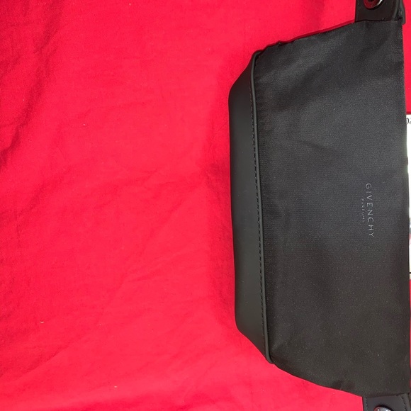 Givenchy bag - Picture 2 of 4